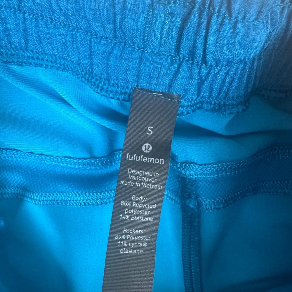 Lululemon Pace Breaker Short 9" Mens Small Blue Linerless Racing Running Active - Picture 2 of 9